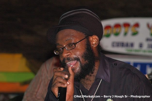 Tarrus Riley, Jimmy Riley, and Dwayne Stephensen - Money Cologne Promotions in association with "British Link Up" presents Summer Jam featuring She's Royal Tarrus Riley & Jimmy Riley - Plus Ras Slick, Sham Dawg, and Whiskey Bagio @ Roots Bamboo, Norman Manley Boulevard, Negril, Jamaica W.I. - Backed up Dean Fraser & The Hurricanne Band - MC Barry G and Rev. BB - July 25, 2007 - Negril Travel Guide.com, Negril Jamaica WI - http://www.negriltravelguide.com - info@negriltravelguide.com...!