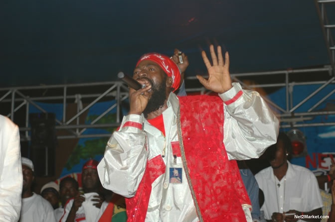 Capleton - Spring Break 2005 -  6th Anniversary - All Day - All Night - Photo Gallery - Sunday, March 13th - Long Bay Beach, Negril Jamaica - Negril Travel Guide, Negril Jamaica WI - http://www.negriltravelguide.com - info@negriltravelguide.com...!