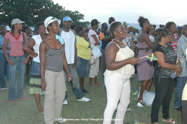 The Ministry of Toursim & The Jamaica Tourist Board present Tourism Awareness Concert in Commemoration of the Start of the 07/08 Winter Tourist Season - Guest Performers: Third World, Tessane Chin, Etana, Assassin, One Third, Christopher Martin, Gumption Band - Saturday, December 15, 2007 - Old Hospital Site, on the Hip Strip, Montego Bay, Jamaica W.I. - Photographs by Net2Market.com - Barry J. Hough Sr, Photographer - Negril Travel Guide, Negril Jamaica WI - http://www.negriltravelguide.com - info@negriltravelguide.com...!