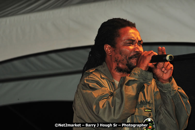 Unite The People An International Reggae Fest, Featuring: Beres Hammond, Coco T, Queen Ifrica, Khalil, Cameal Davis, Iley Dread, Rochelle, Geoffrey Star, Ras Penco, Kool DeLoy, Otis Gayle, J.McKay, Tiney Winey, Venue at Norman Manley Boulevard, Negril, Westmoreland, Jamaica - Saturday, April 4, 2009 - Photographs by Net2Market.com - Barry J. Hough Sr, Photographer/Photojournalist - Negril Travel Guide, Negril Jamaica WI - http://www.negriltravelguide.com - info@negriltravelguide.com...!