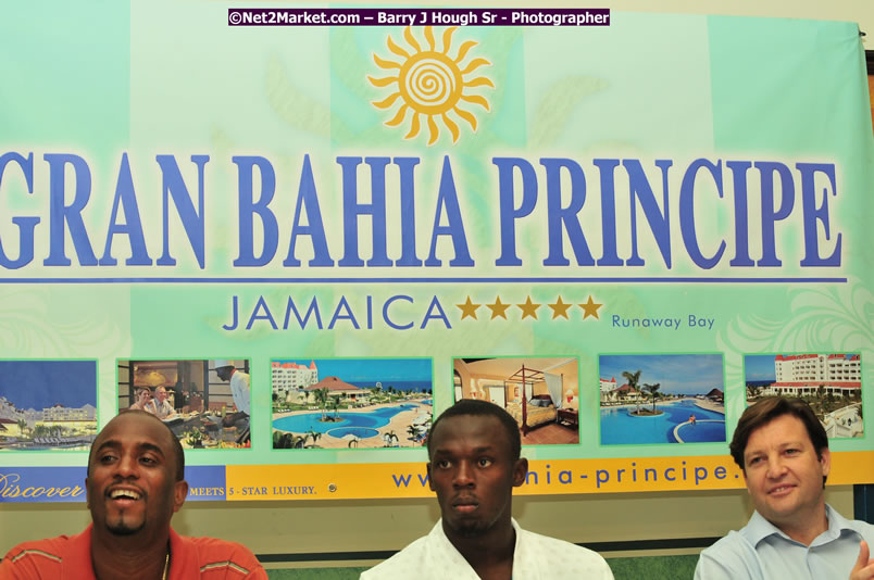 Usain Bolt of Jamaica - The Fastest Man In The World  - Usain Bolt Homecoming Celebrations - Press Conference at the Grand Bahia Principe &amp; Sherwood Content - Waldensia Primary School - Photographs by Net2Market.com - Barry J. Hough Sr. Photojournalist/Photograper - Photographs taken with a Nikon D300 - Negril Travel Guide, Negril Jamaica WI - http://www.negriltravelguide.com - info@negriltravelguide.com...!