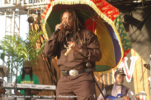 Luciano @ Western Consciousness 2007 - Presented by King of Kings Productons - Saturday, April 28, 2007 - Llandilo Cultural Centre, Savanna-La-Mar, Westmoreland, Jamaica W.I. - Negril Travel Guide, Negril Jamaica WI - http://www.negriltravelguide.com - info@negriltravelguide.com...!