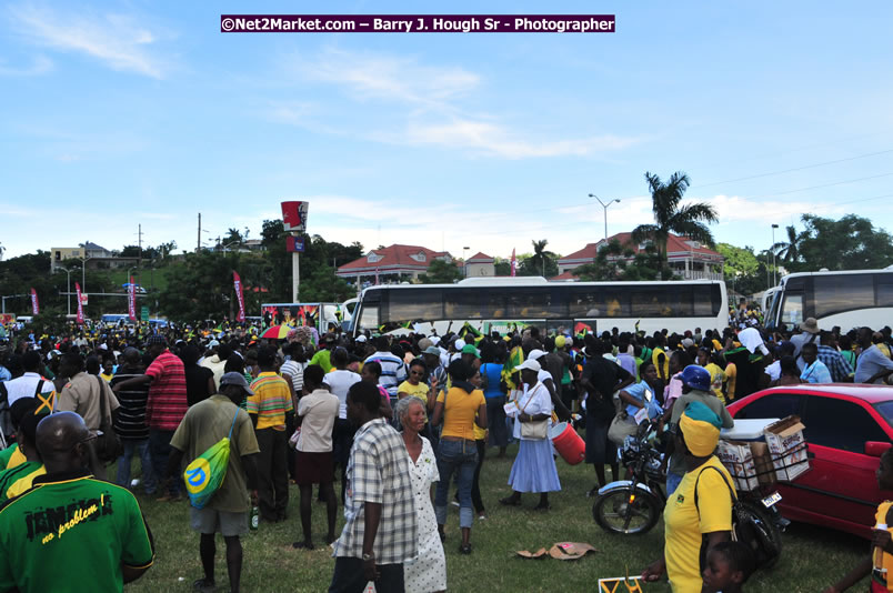 The City of Montego Bay Welcomes Our 2008 Olympians - Western Motorcade - Civic Ceremony - A Salute To Our Beijing Heros - Sam Sharpe Square, Montego Bay, Jamaica - Tuesday, October 7, 2008 - Photographs by Net2Market.com - Barry J. Hough Sr. Photojournalist/Photograper - Photographs taken with a Nikon D300 - Negril Travel Guide, Negril Jamaica WI - http://www.negriltravelguide.com - info@negriltravelguide.com...!