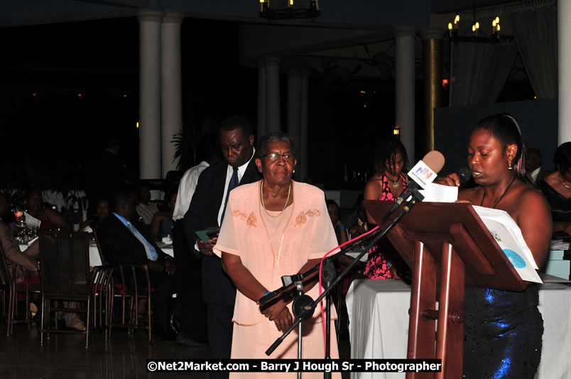 Bird of Paradise Awards & Gala @ Grand Palladium Resort & Spa [Fiesta] - Saturday, August 9, 2008 - Guest Honouree The Most Honourable P.J. Patterson ON, PC, QC - Hanover Homecoming Foundation LTD Jamaica - Wherever you roam ... Hanover bids you ... come HOME - Sunday, August 3 to Saturday, August 9, 2008 - Hanover Jamaica - Photographs by Net2Market.com - Barry J. Hough Sr. Photojournalist/Photograper - Photographs taken with a Nikon D300 - Negril Travel Guide, Negril Jamaica WI - http://www.negriltravelguide.com - info@negriltravelguide.com...!