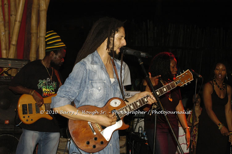 Julian Marley - Grammy Nominee & Son of the Legend Bob Marley - Live in Concert - Also featuring Ras Noble, Power Drill, Iron Head, & Robin Banks - Backing Band Roots Warrior, plus DJ Gemini @ One Love Reggae Concerts Series 09/10 @ Negril Escape Resort & Spa, February 2, 2010, One Love Drive, West End, Negril, Westmoreland, Jamaica W.I. - Photographs by Net2Market.com - Barry J. Hough Sr, Photographer/Photojournalist - The Negril Travel Guide - Negril's and Jamaica's Number One Concert Photography Web Site with over 40,000 Jamaican Concert photographs Published -  Negril Travel Guide, Negril Jamaica WI - http://www.negriltravelguide.com - info@negriltravelguide.com...!