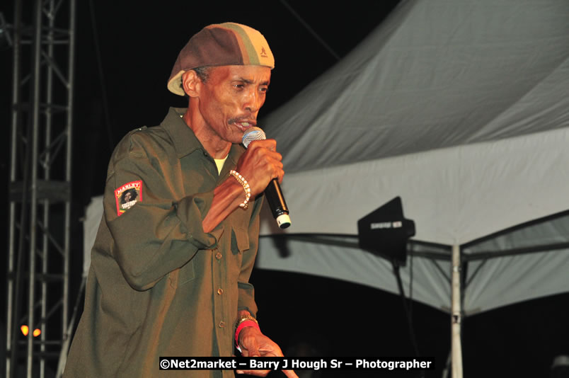 Unite The People An International Reggae Fest, Featuring: Beres Hammond, Coco T, Queen Ifrica, Khalil, Cameal Davis, Iley Dread, Rochelle, Geoffrey Star, Ras Penco, Kool DeLoy, Otis Gayle, J.McKay, Tiney Winey, Venue at Norman Manley Boulevard, Negril, Westmoreland, Jamaica - Saturday, April 4, 2009 - Photographs by Net2Market.com - Barry J. Hough Sr, Photographer/Photojournalist - Negril Travel Guide, Negril Jamaica WI - http://www.negriltravelguide.com - info@negriltravelguide.com...!